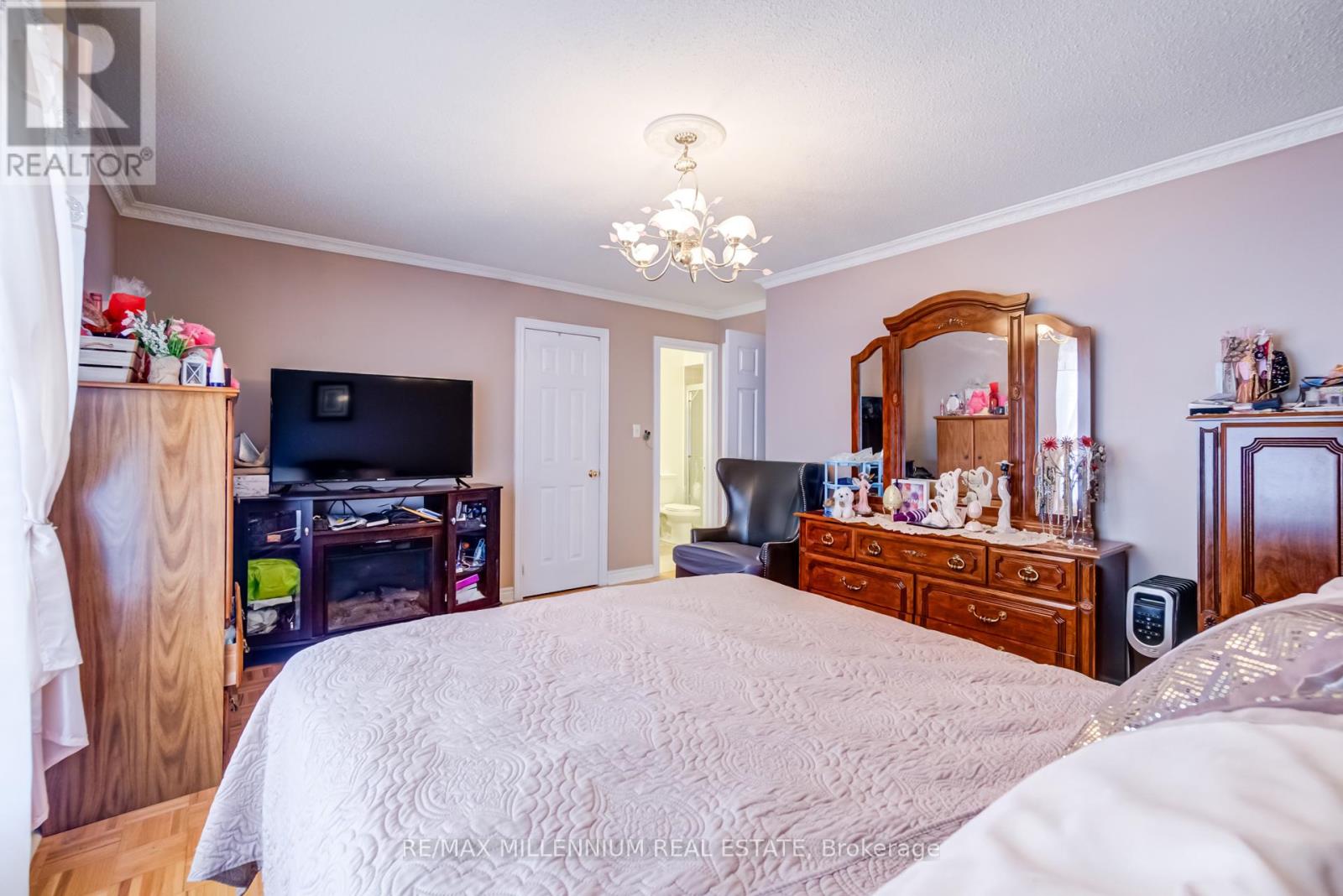 76 Vellore Avenue, Vaughan (Vellore Village), Ontario  L4H 2W7 - Photo 31 - N12216070