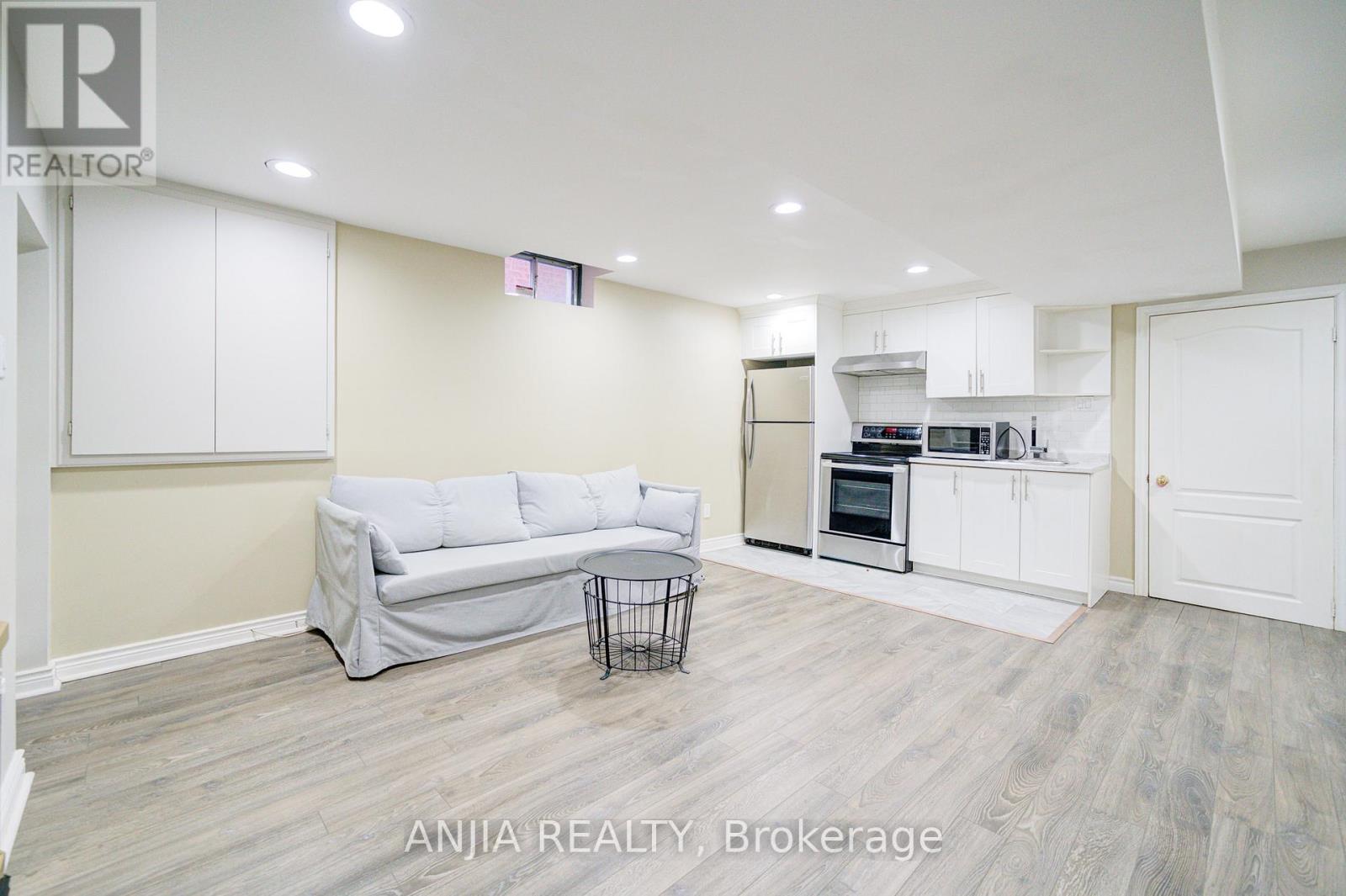 117 Redondo Drive, Vaughan (Beverley Glen), Ontario  L4J 7S6 - Photo 41 - N12216116