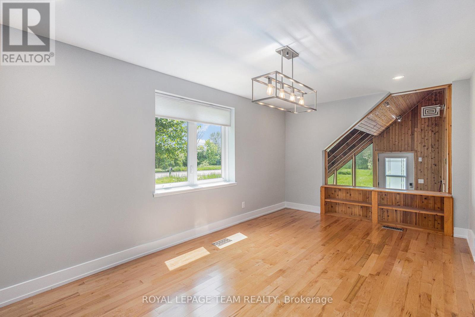 3455 Donnelly Drive, Ottawa, Ontario  K0G 1J0 - Photo 8 - X12215915
