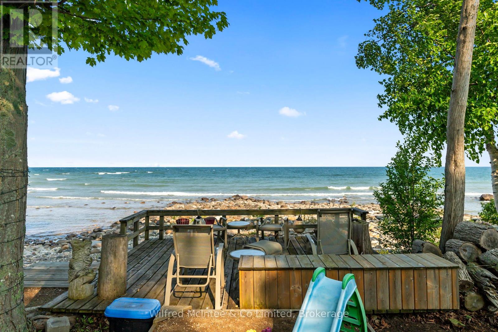 415 Bruce Road 13, Native Leased Lands, Ontario  N0H 2L0 - Photo 39 - X12216030
