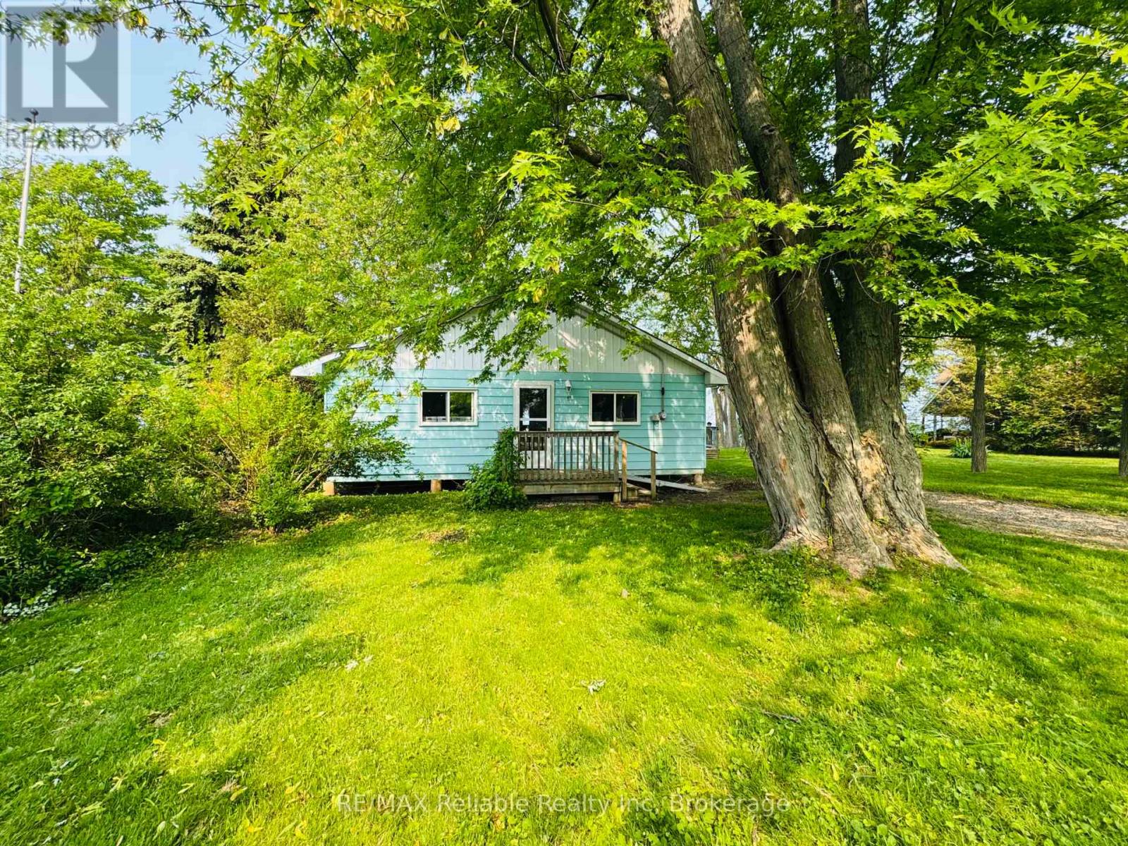 77543 Melena Drive, Bluewater (Bayfield), Ontario  N0M 1G0 - Photo 38 - X12216016