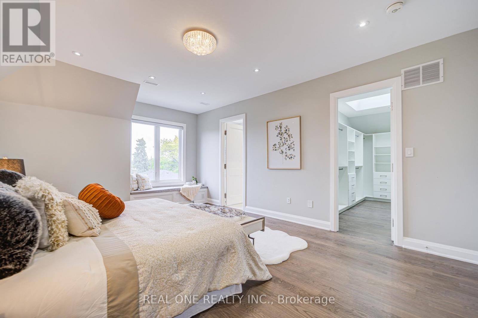 158 Waterloo Avenue, Toronto, Ontario  M3H 3Z1 - Photo 30 - C12209451