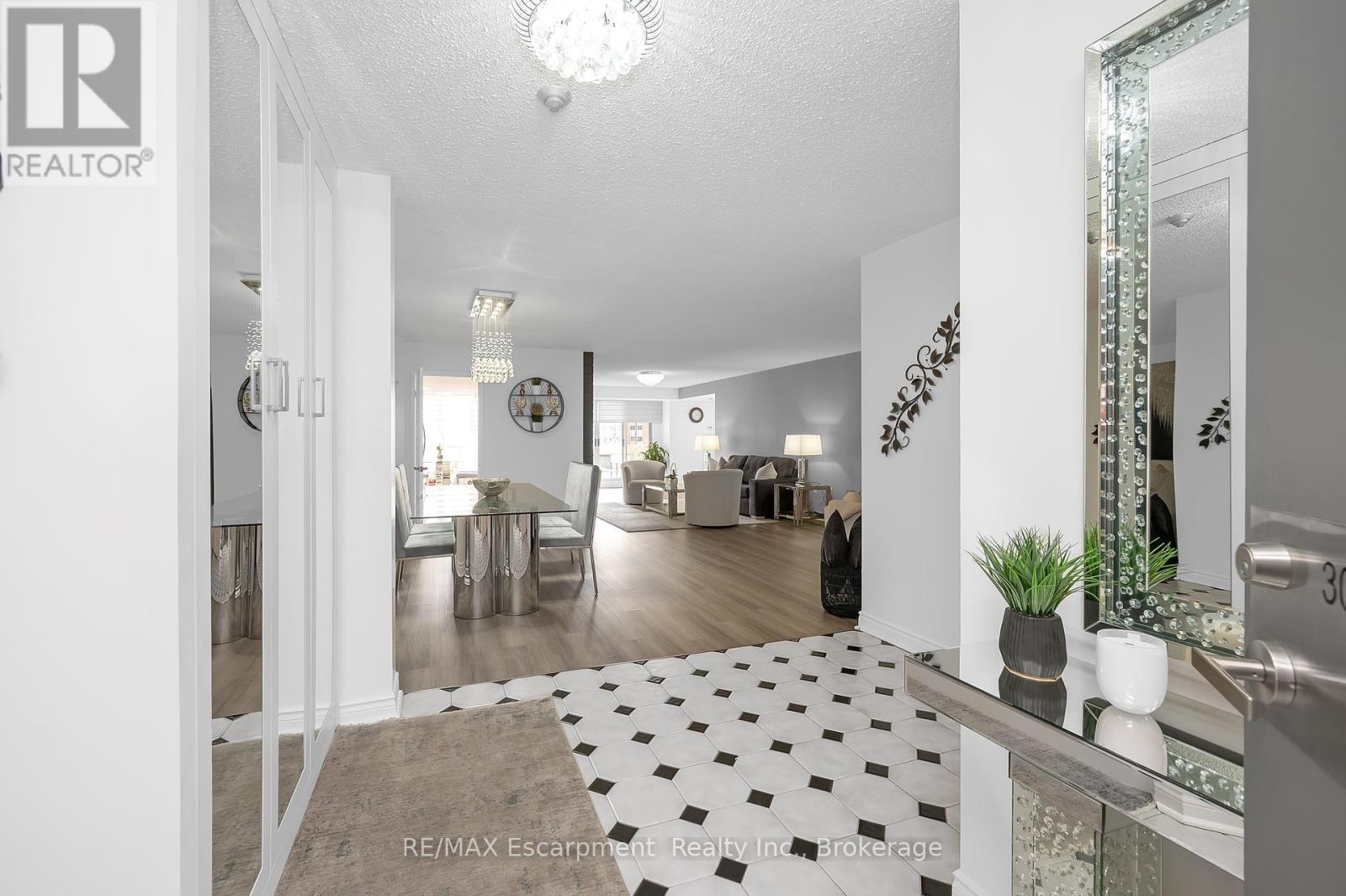 Property at 301 - 1237 NORTH SHORE BOULEVARD E image 4