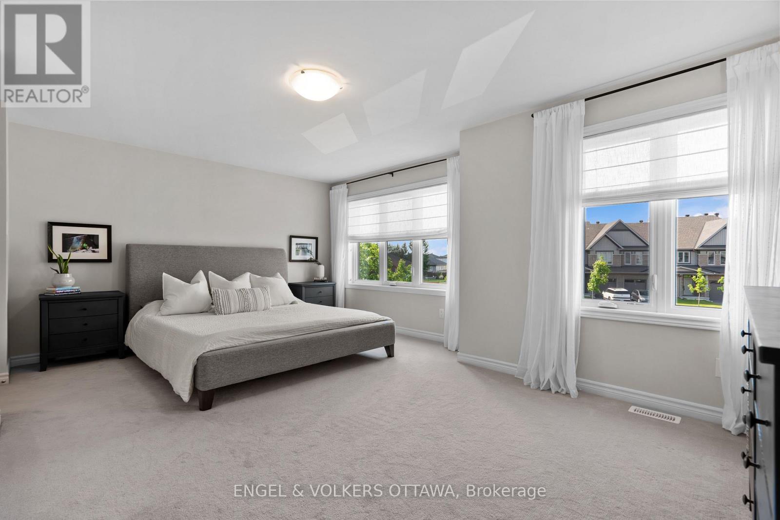523 Manhattan Court, Russell, Ontario  K4R 0G1 - Photo 30 - X12215981