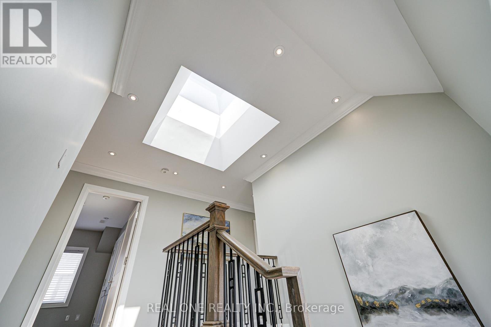 158 Waterloo Avenue, Toronto, Ontario  M3H 3Z1 - Photo 24 - C12209451