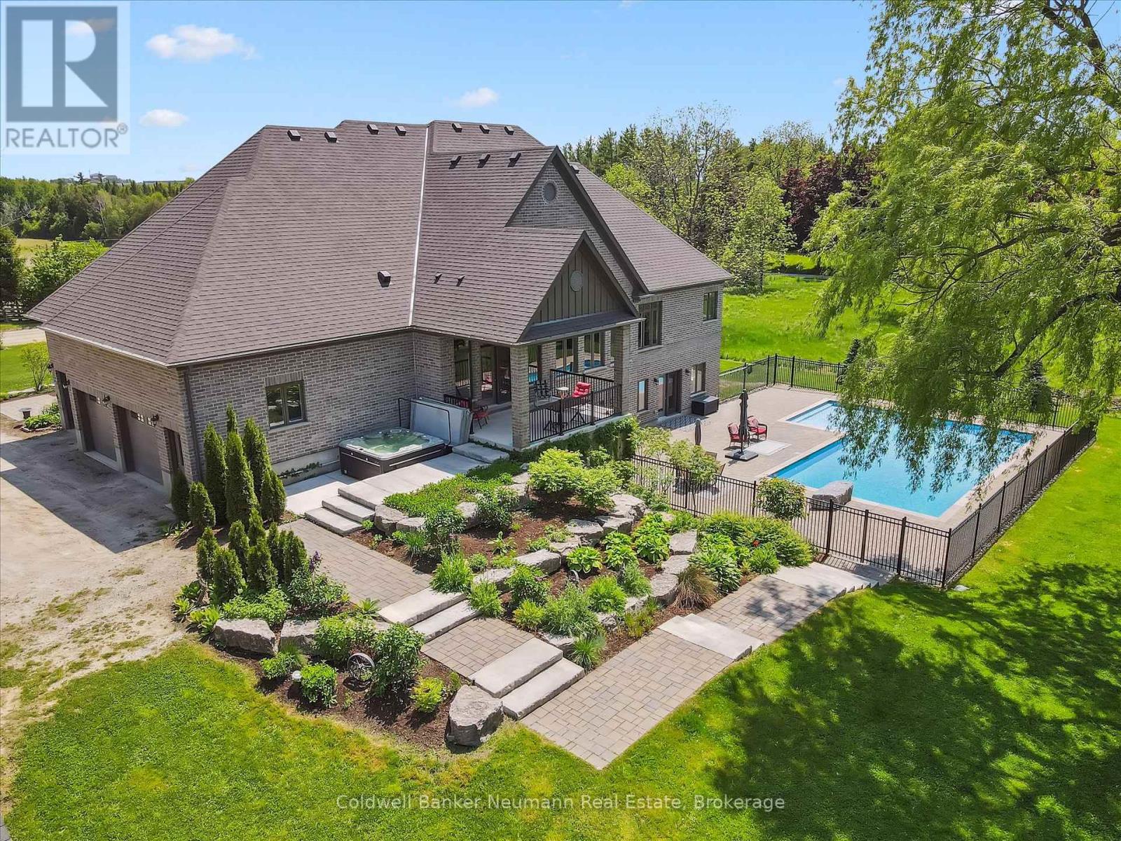 74 Gilmour Road, Puslinch (Aberfoyle), Ontario  N0B 2J0 - Photo 36 - X12216064