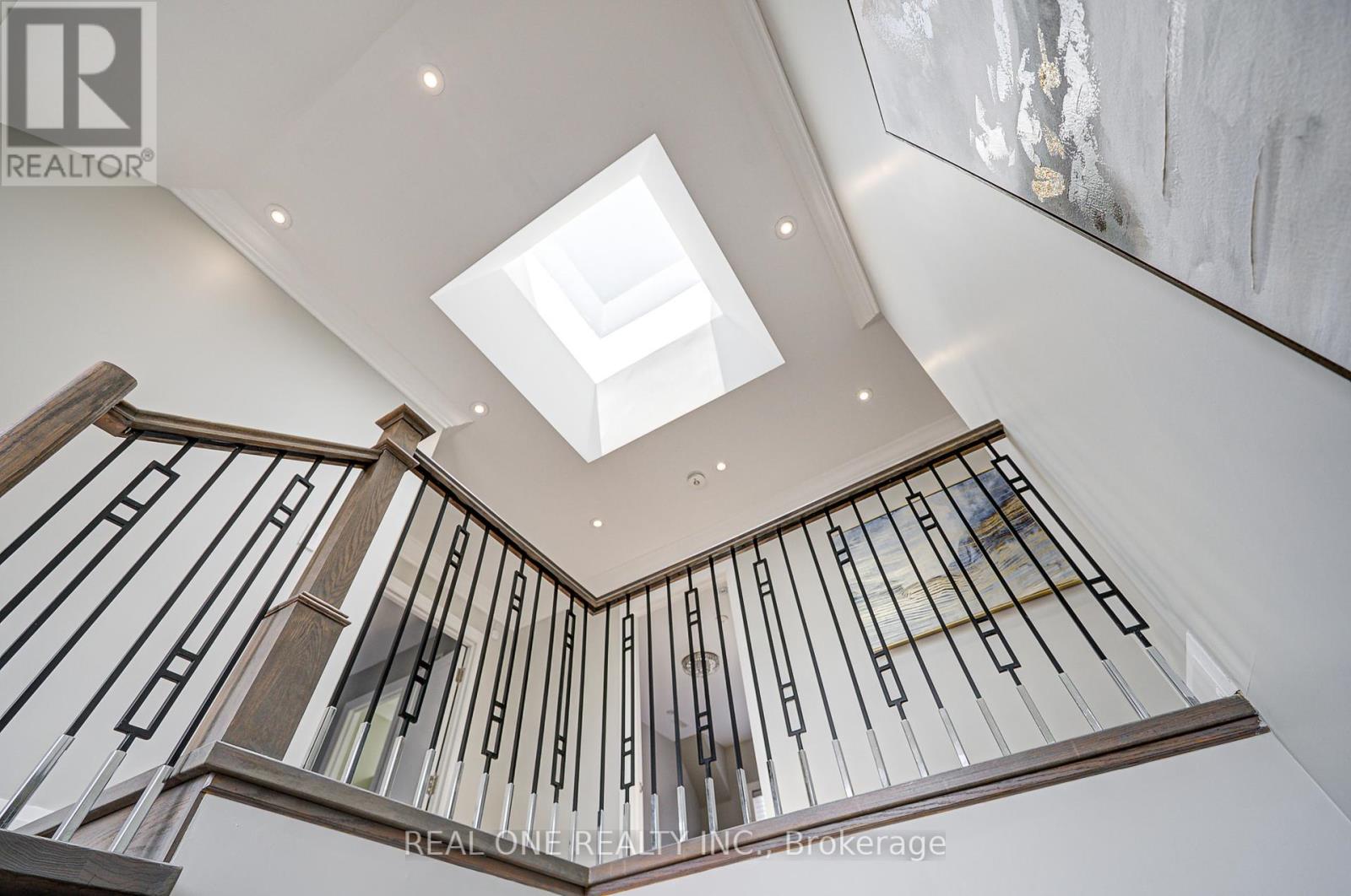 158 Waterloo Avenue, Toronto, Ontario  M3H 3Z1 - Photo 23 - C12209451