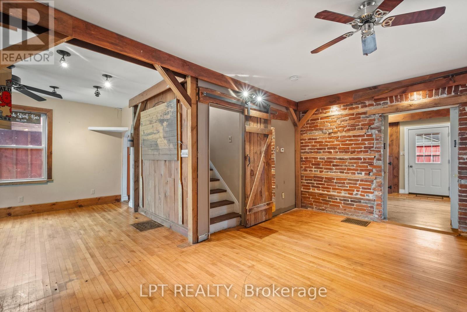 277 Brock Street, Gananoque, Ontario  K7G 1K5 - Photo 16 - X12216068