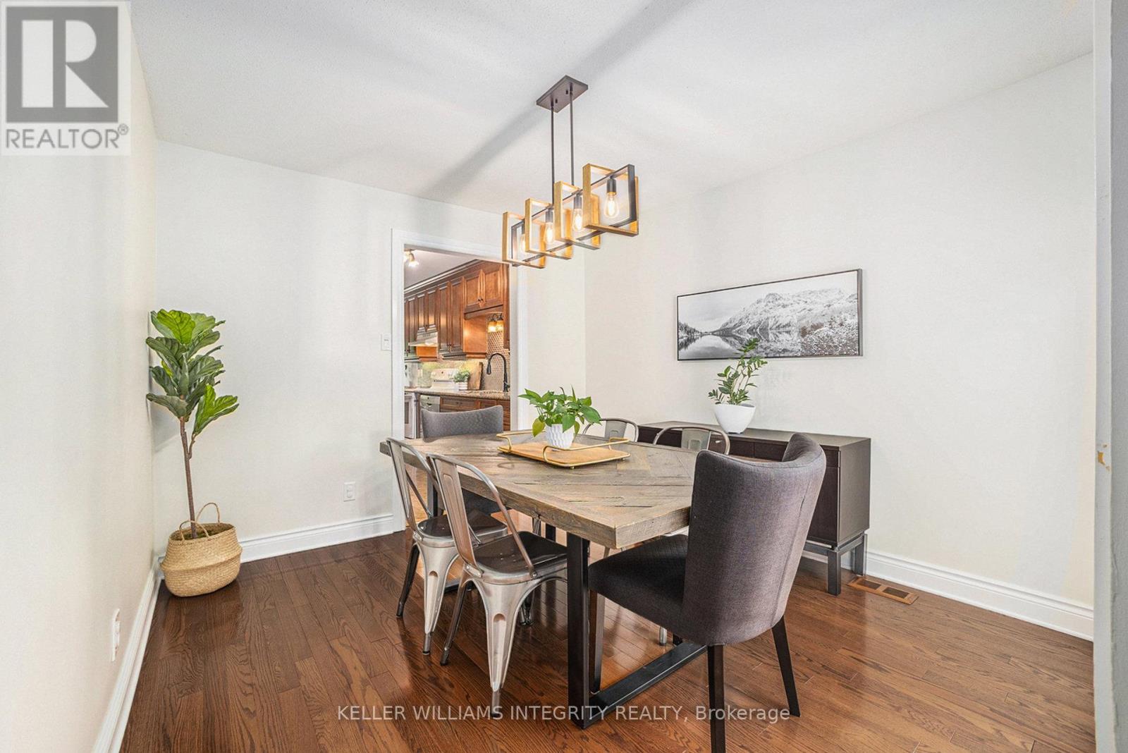 6 Barra Avenue, Ottawa, Ontario  K2L 2R8 - Photo 10 - X12216160