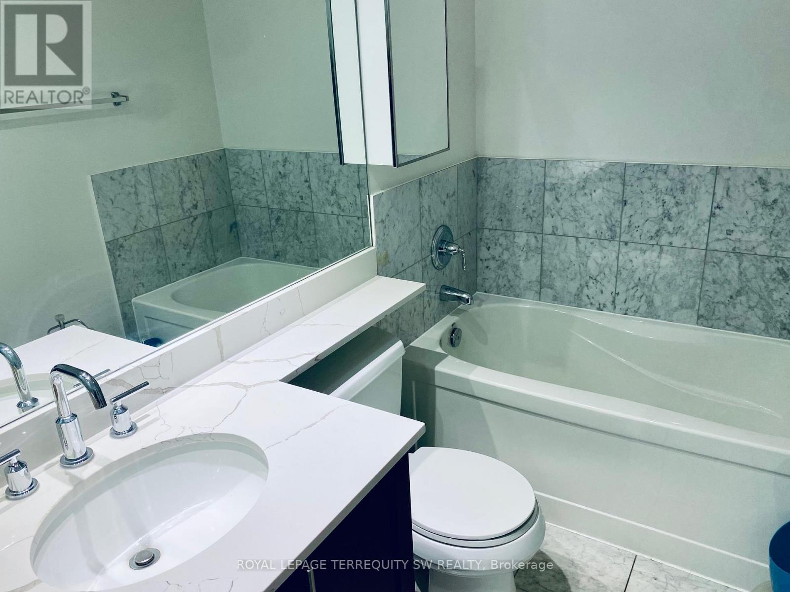 3201 - 628 Fleet Street, Toronto (Niagara), Ontario  M5V 1A8 - Photo 22 - C12215968