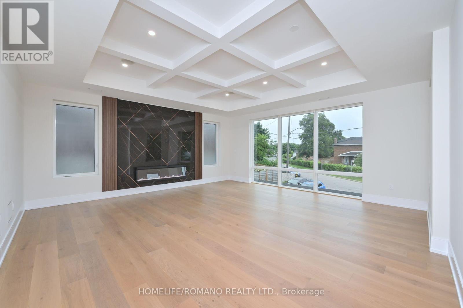 19 King High Avenue, Toronto (Clanton Park), Ontario  M3H 3A8 - Photo 14 - C12216051