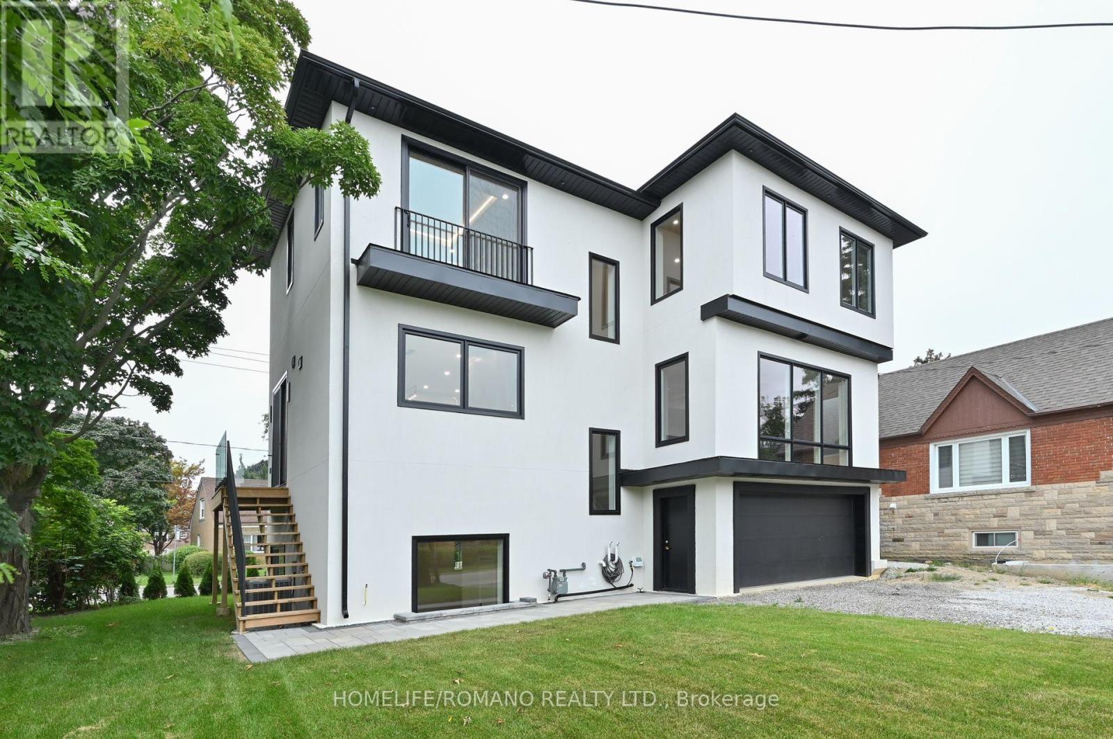 19 King High Avenue, Toronto (Clanton Park), Ontario  M3H 3A8 - Photo 39 - C12216051