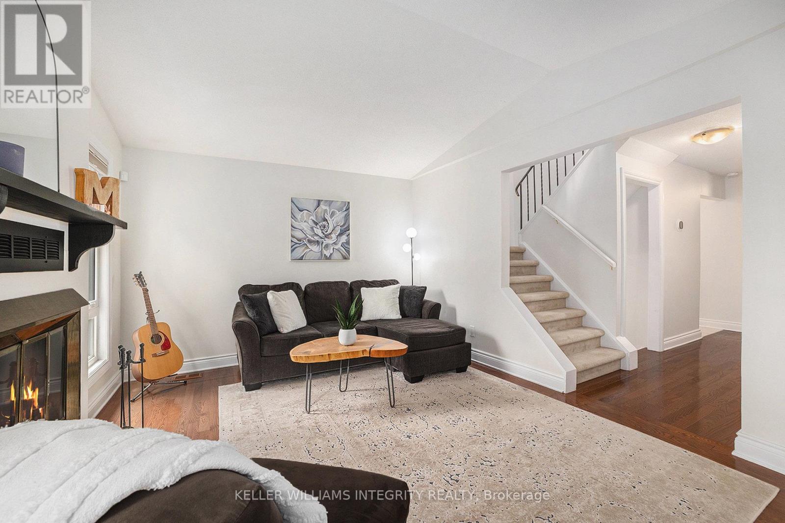 6 Barra Avenue, Ottawa, Ontario  K2L 2R8 - Photo 14 - X12216160