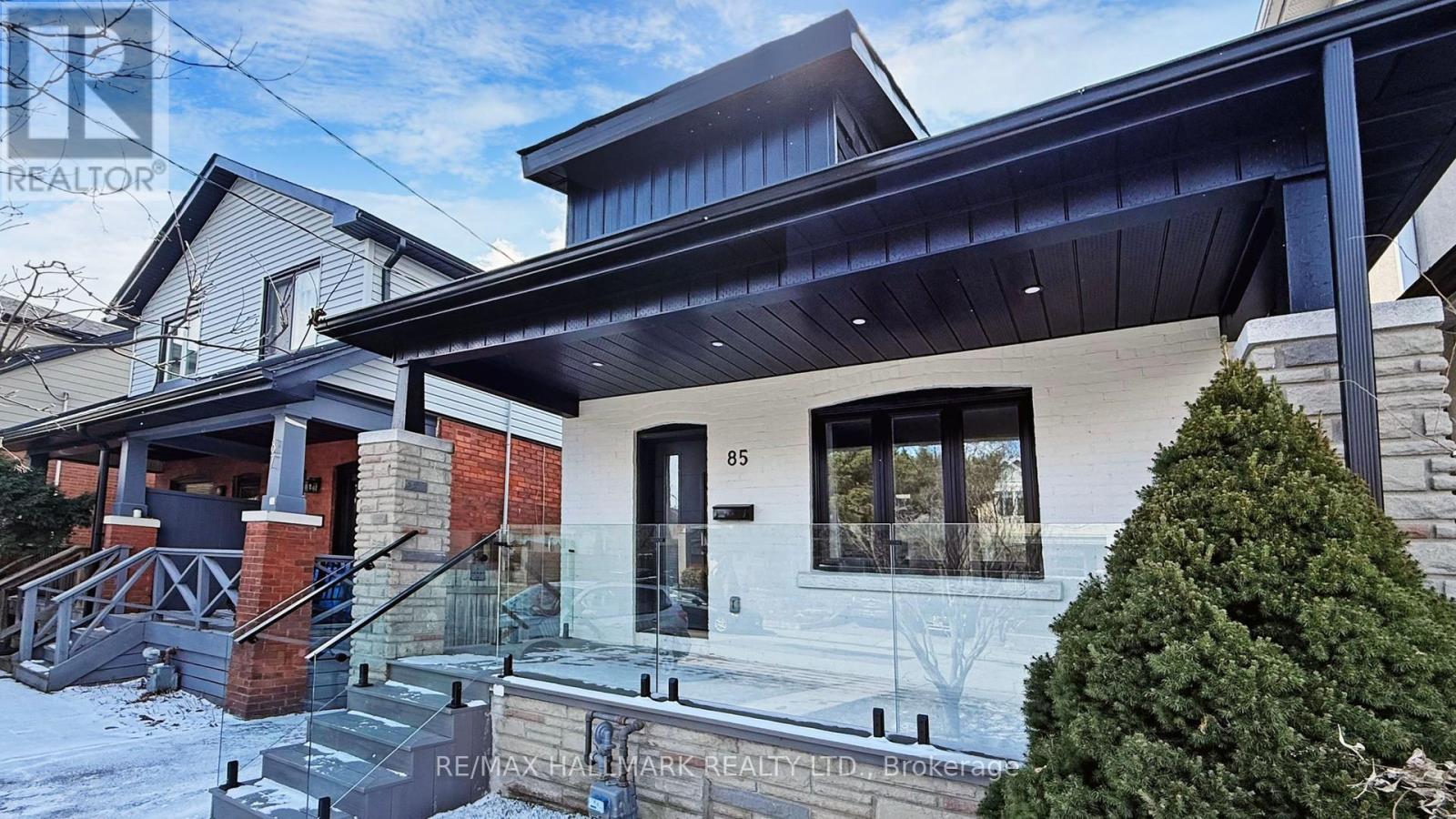 85 SPRINGDALE BOULEVARD, Toronto, Ontario