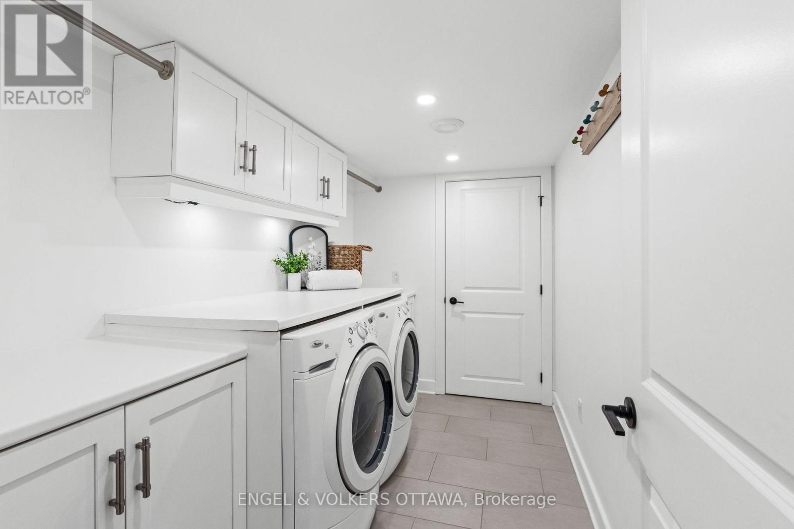 12 Hackett Street, Ottawa, Ontario  K1V 0P8 - Photo 31 - X12216424