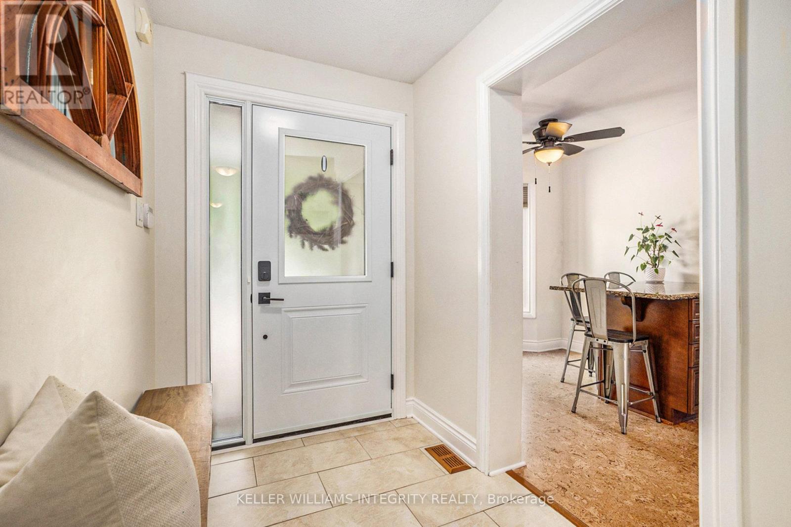6 Barra Avenue, Ottawa, Ontario  K2L 2R8 - Photo 4 - X12216160