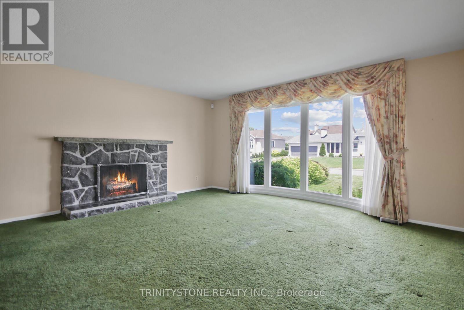 18 Charing Road, Ottawa, Ontario  K2G 0Z5 - Photo 6 - X12216435