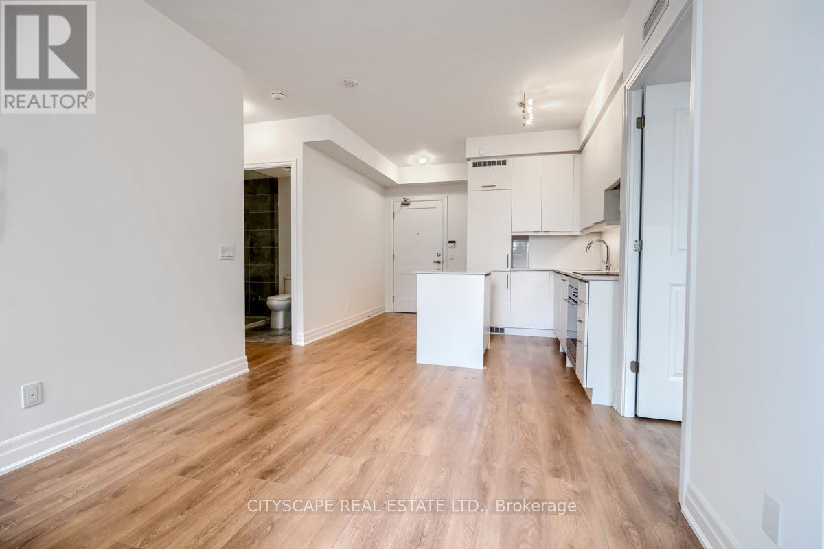 1301 - 30 Elm Drive W, Mississauga, Ontario  L5B 0N6 - Photo 11 - W12214265