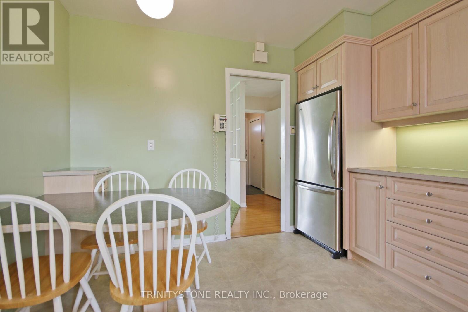 18 Charing Road, Ottawa, Ontario  K2G 0Z5 - Photo 20 - X12216435