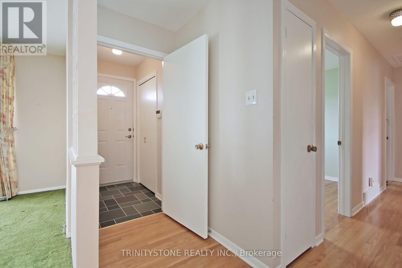 18 Charing Road, Ottawa, Ontario  K2G 0Z5 - Photo 4 - X12216435