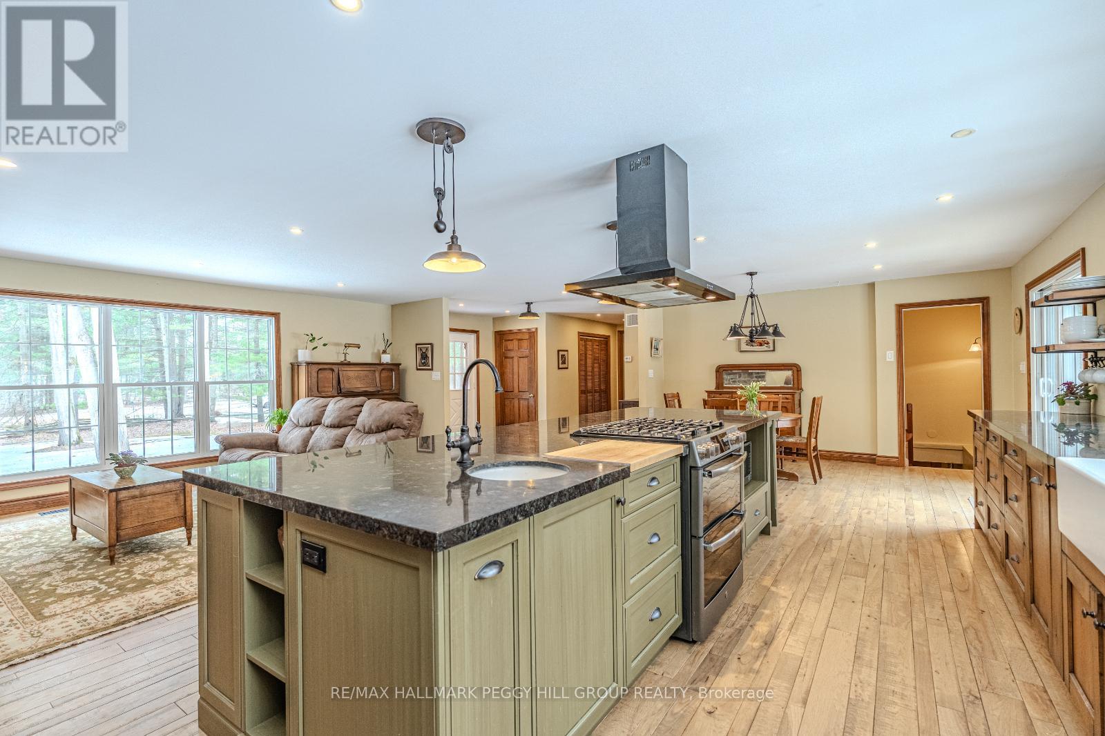 6 Woodland Heights Drive, Adjala-Tosorontio, Ontario  L0M 1J0 - Photo 6 - N12216059