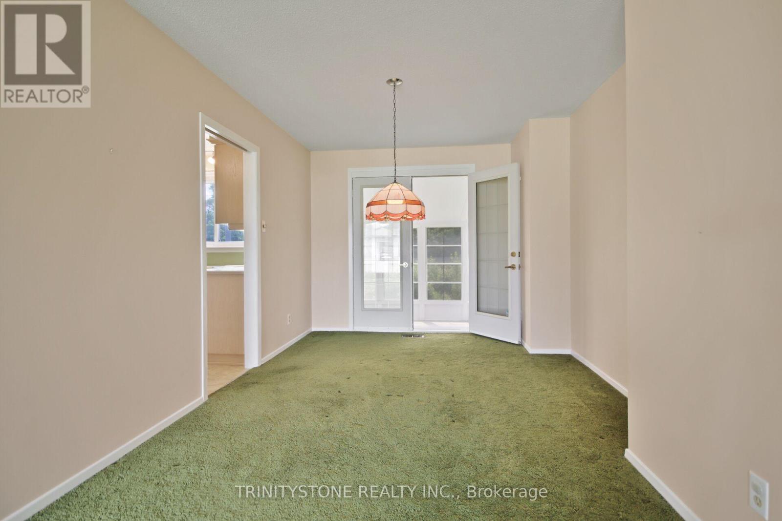 18 Charing Road, Ottawa, Ontario  K2G 0Z5 - Photo 12 - X12216435