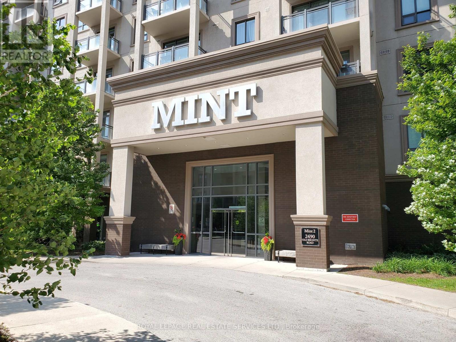 806 - 2490 Old Bronte Road, Oakville, Ontario  L6M 0Y5 - Photo 2 - W12215330