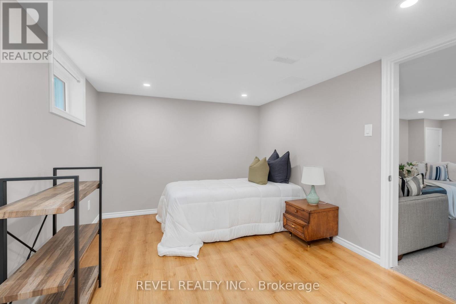 11 North Street, Barrie (Wellington), Ontario  L4M 2S1 - Photo 25 - S12215990