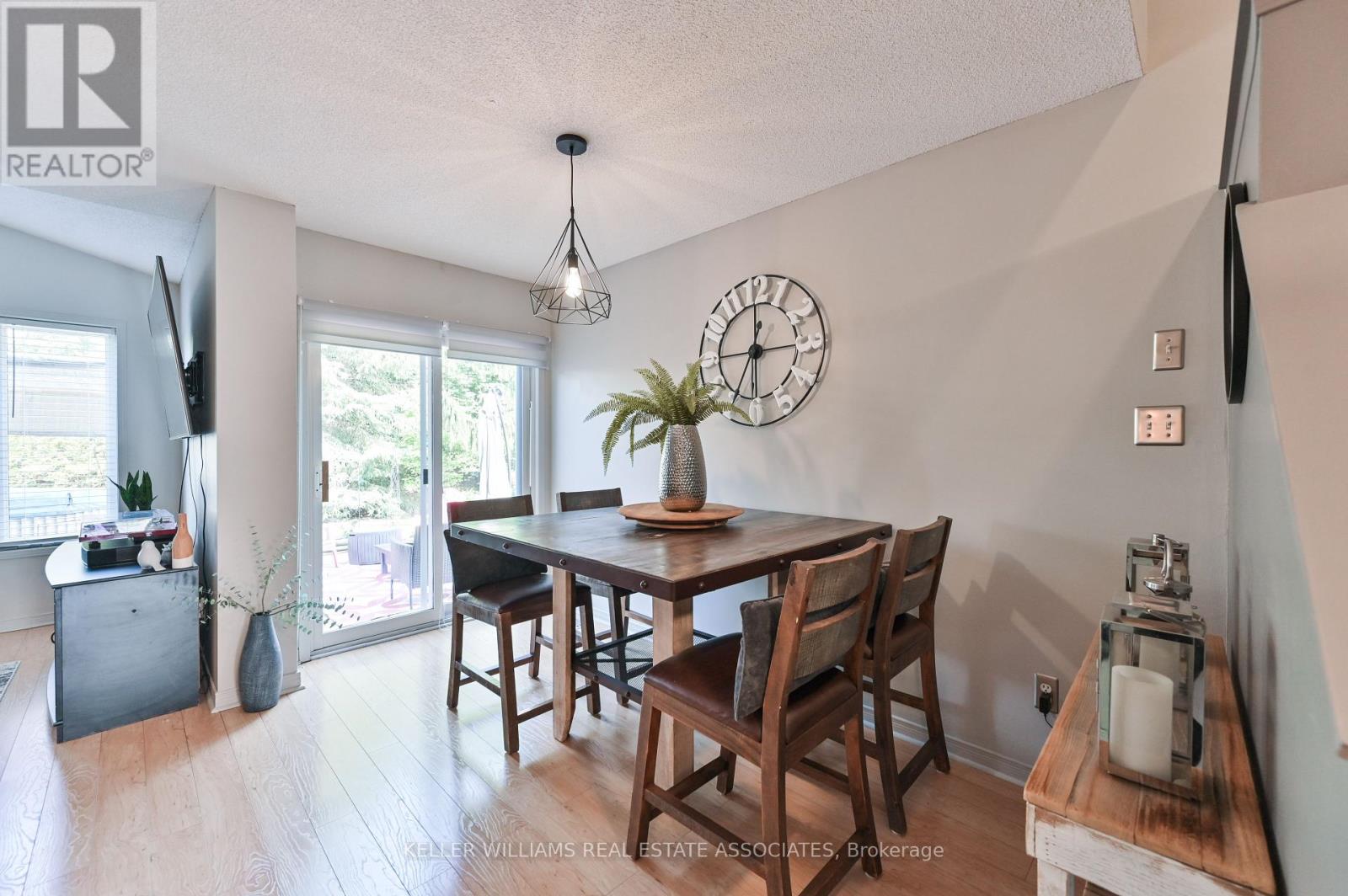 7514 Black Walnut Trail, Mississauga, Ontario  L5N 8A9 - Photo 14 - W12215570