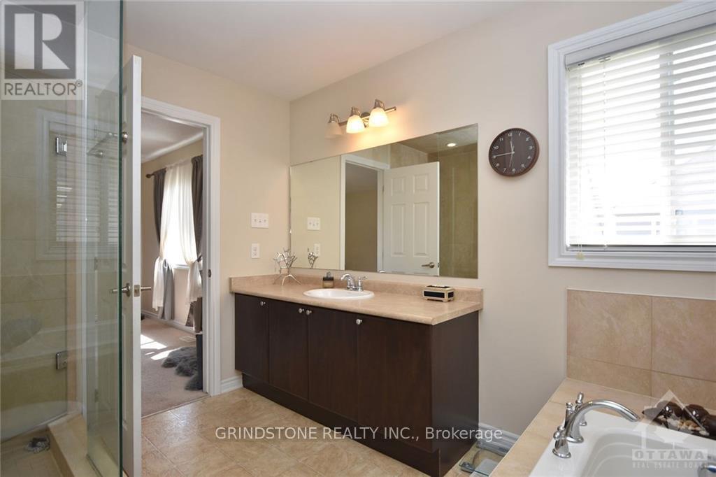 2414 Nutgrove Avenue, Ottawa, Ontario  K2J 0W9 - Photo 11 - X12216489