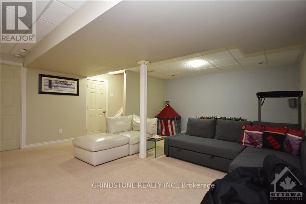 2414 Nutgrove Avenue, Ottawa, Ontario  K2J 0W9 - Photo 12 - X12216489