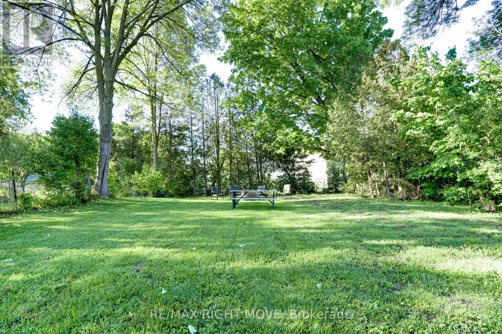 209 Atherley Road, Orillia, Ontario  L3V 1N6 - Photo 26 - S12216039