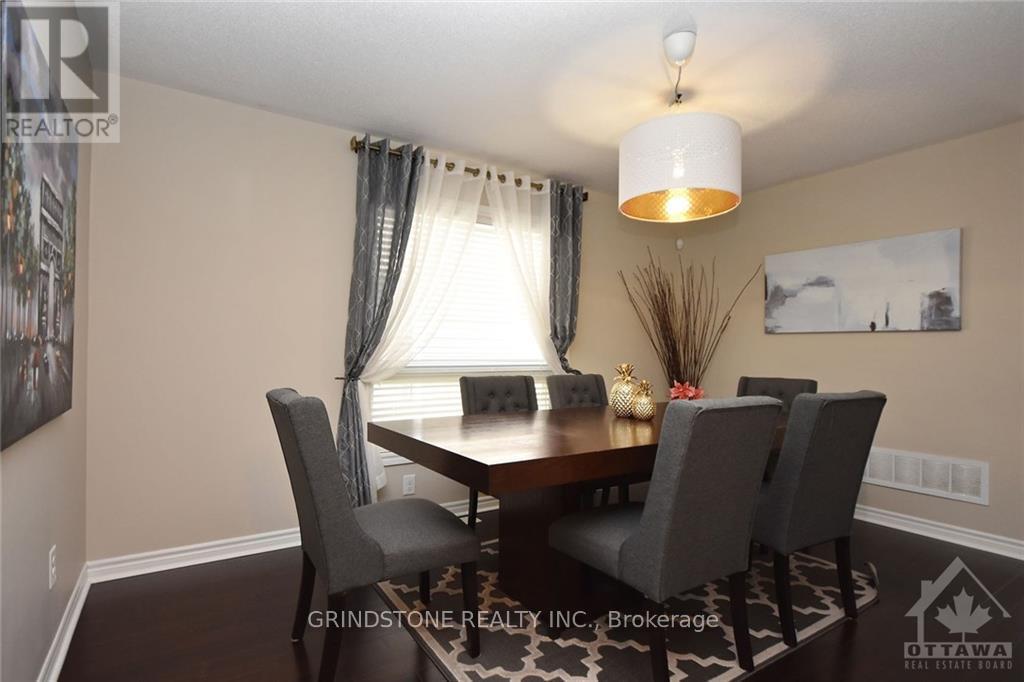 2414 Nutgrove Avenue, Ottawa, Ontario  K2J 0W9 - Photo 9 - X12216489