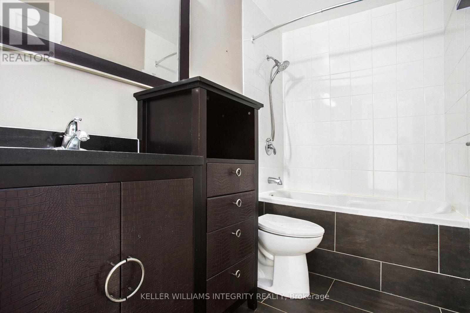 1286 Silvestri Crescent, Ottawa, Ontario  K1J 1E5 - Photo 19 - X12216494