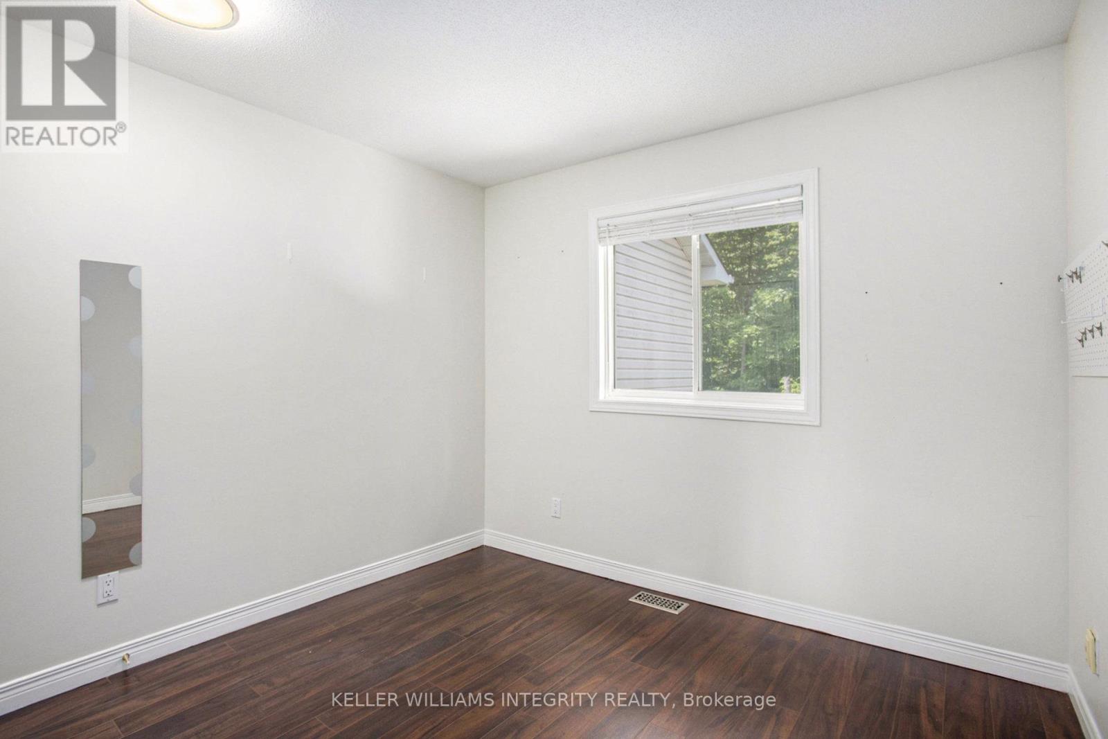 1286 Silvestri Crescent, Ottawa, Ontario  K1J 1E5 - Photo 20 - X12216494