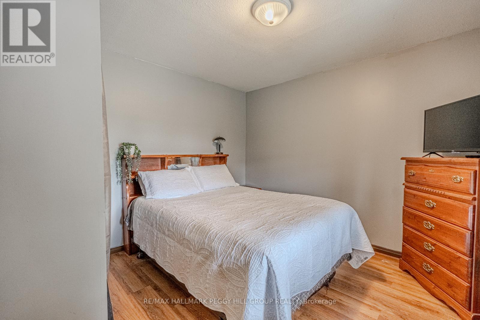1601 Penetanguishene Road, Oro-Medonte, Ontario  L4M 4Y8 - Photo 13 - S12216122