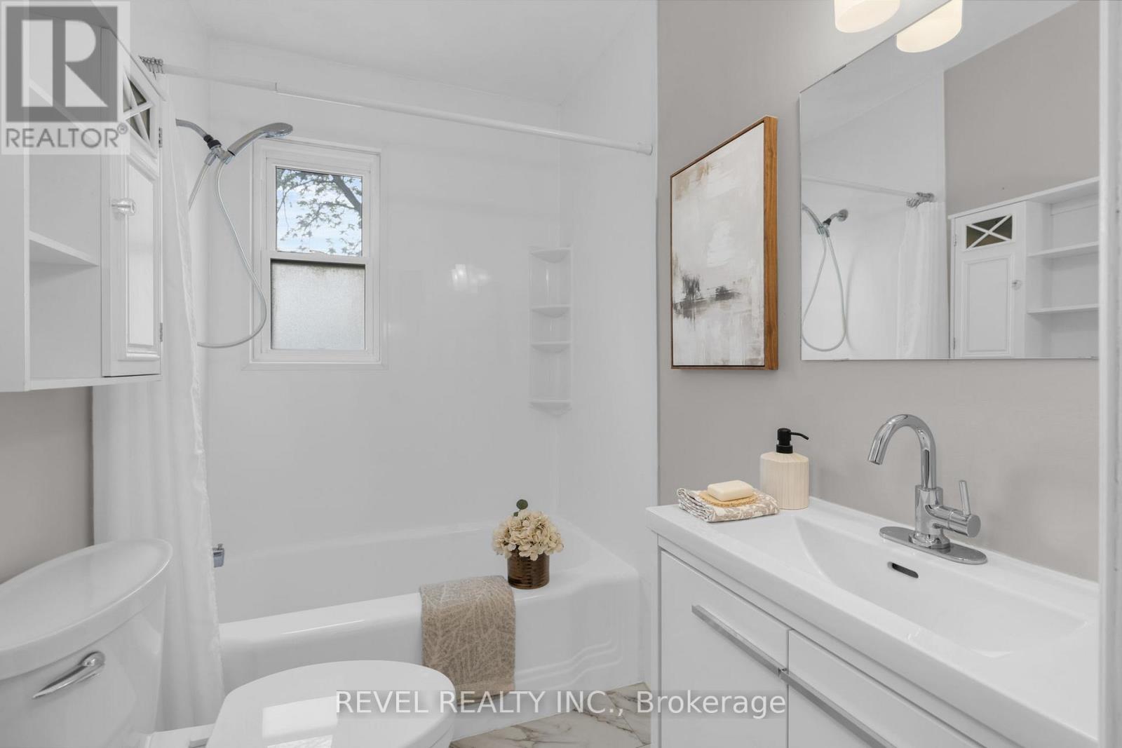 11 North Street, Barrie (Wellington), Ontario  L4M 2S1 - Photo 19 - S12215990