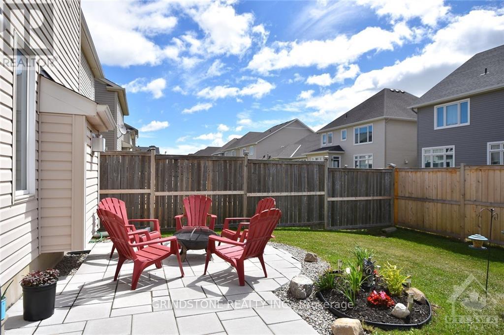 2414 Nutgrove Avenue, Ottawa, Ontario  K2J 0W9 - Photo 13 - X12216489