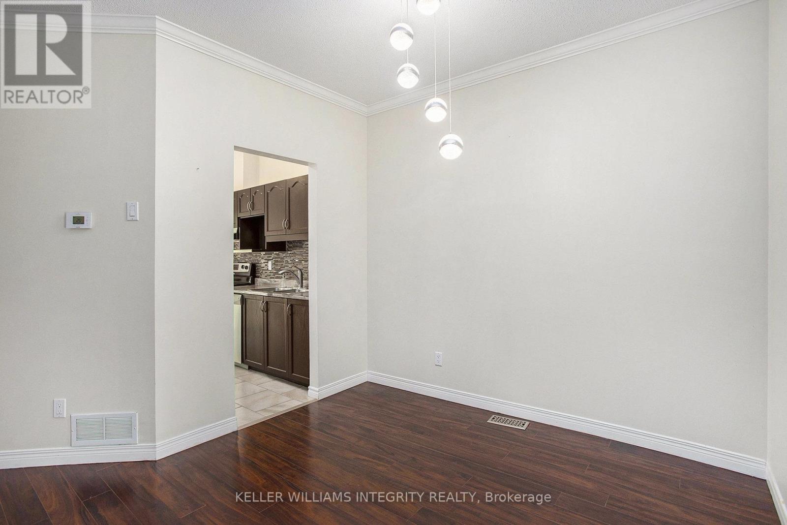 1286 Silvestri Crescent, Ottawa, Ontario  K1J 1E5 - Photo 6 - X12216494