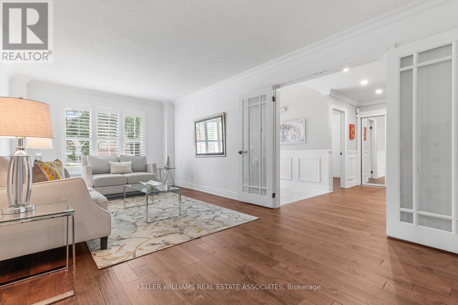 1792 Grosvenor Place, Mississauga, Ontario  L5L 3V8 - Photo 6 - W12215659