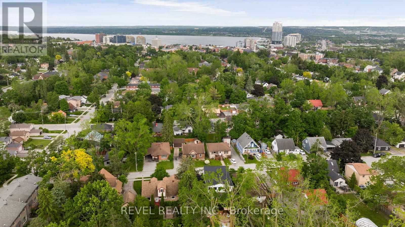 11 North Street, Barrie (Wellington), Ontario  L4M 2S1 - Photo 37 - S12215990