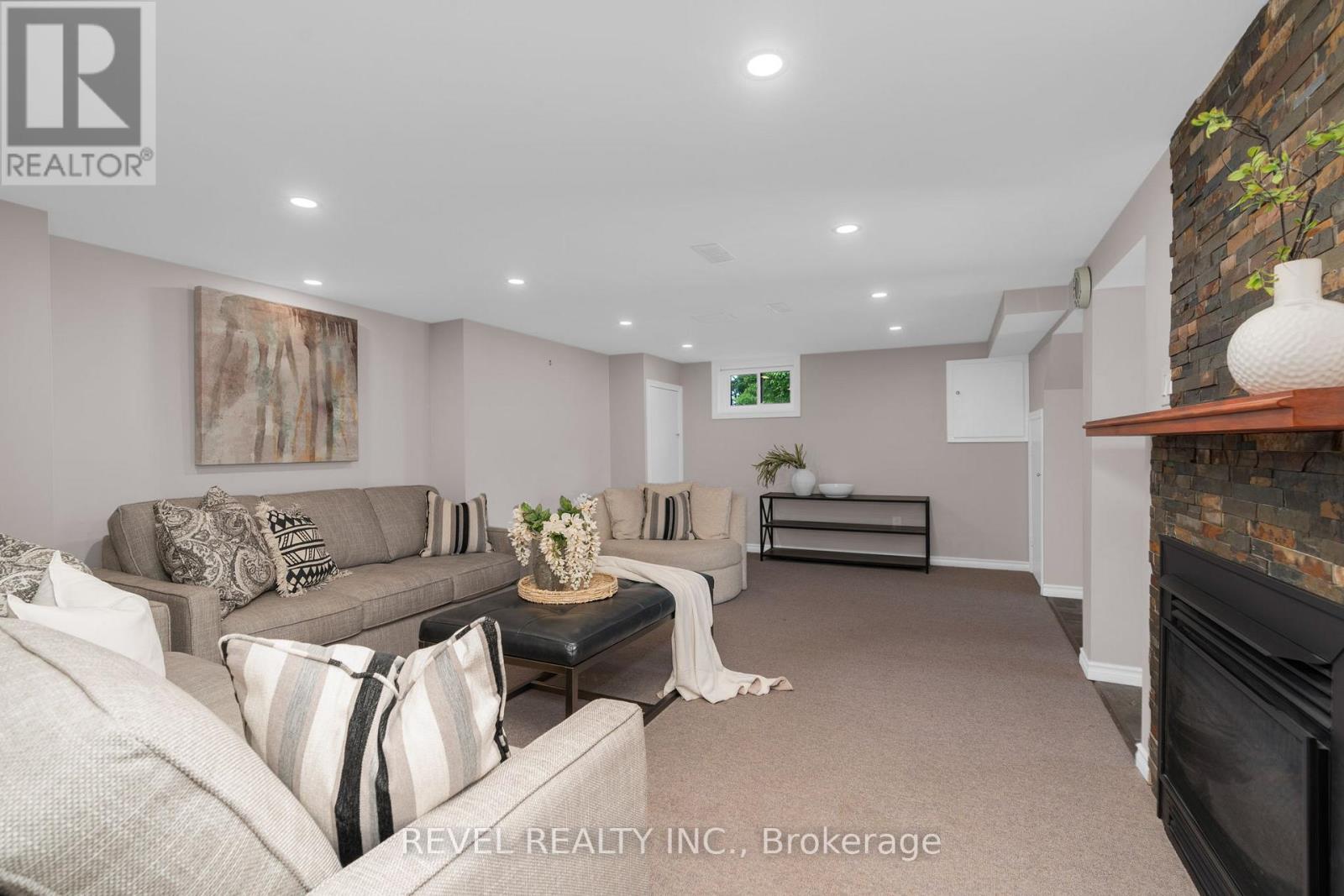 11 North Street, Barrie (Wellington), Ontario  L4M 2S1 - Photo 24 - S12215990