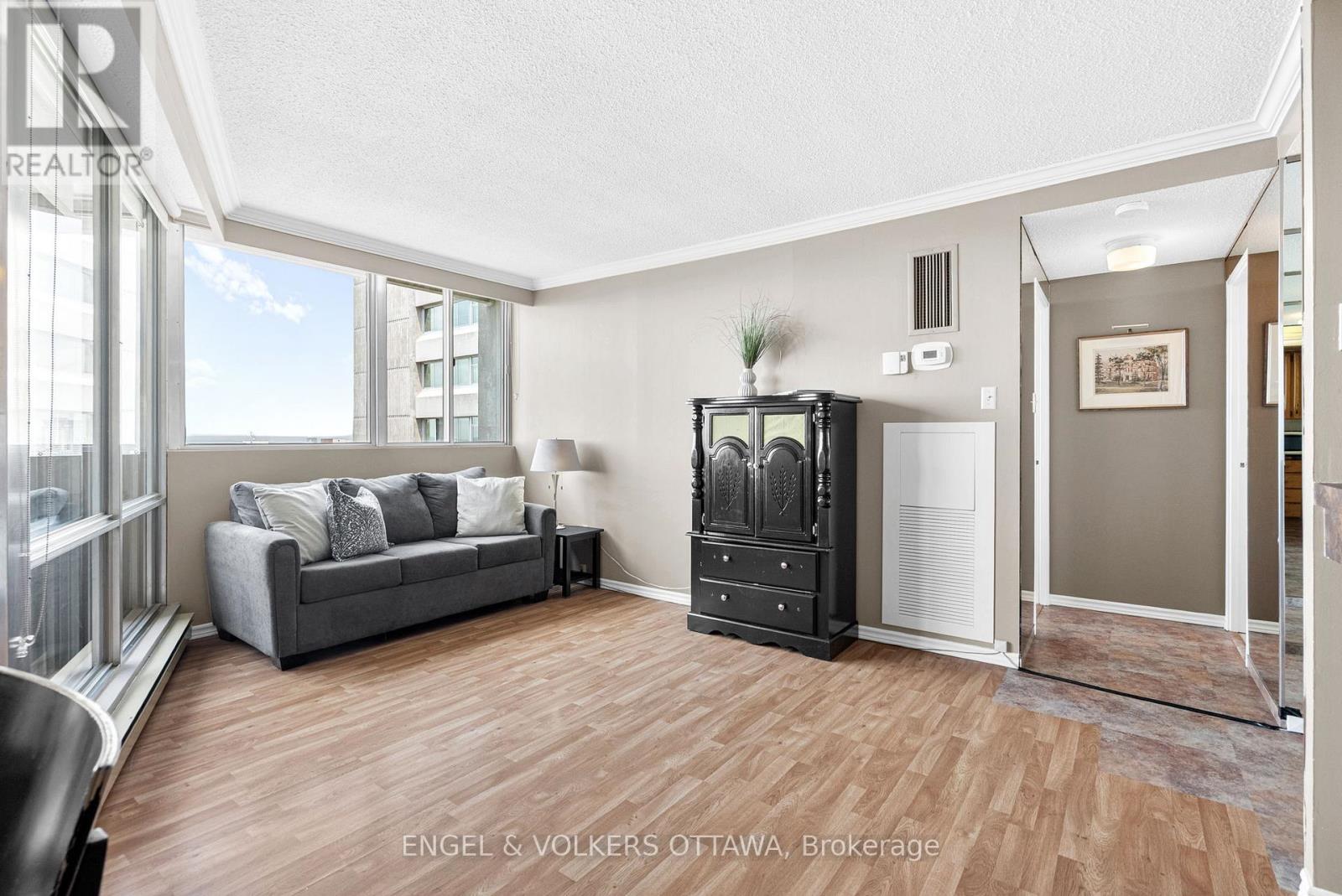 2201 - 530 Laurier Avenue W, Ottawa, Ontario  K1R 7T1 - Photo 18 - X12216518