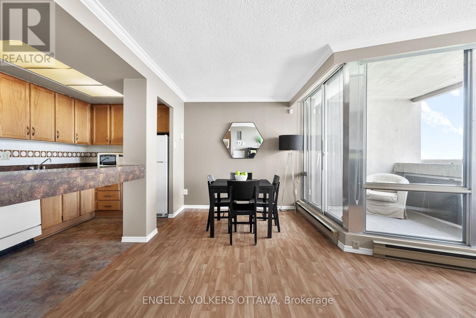 2201 - 530 Laurier Avenue W, Ottawa, Ontario  K1R 7T1 - Photo 14 - X12216518