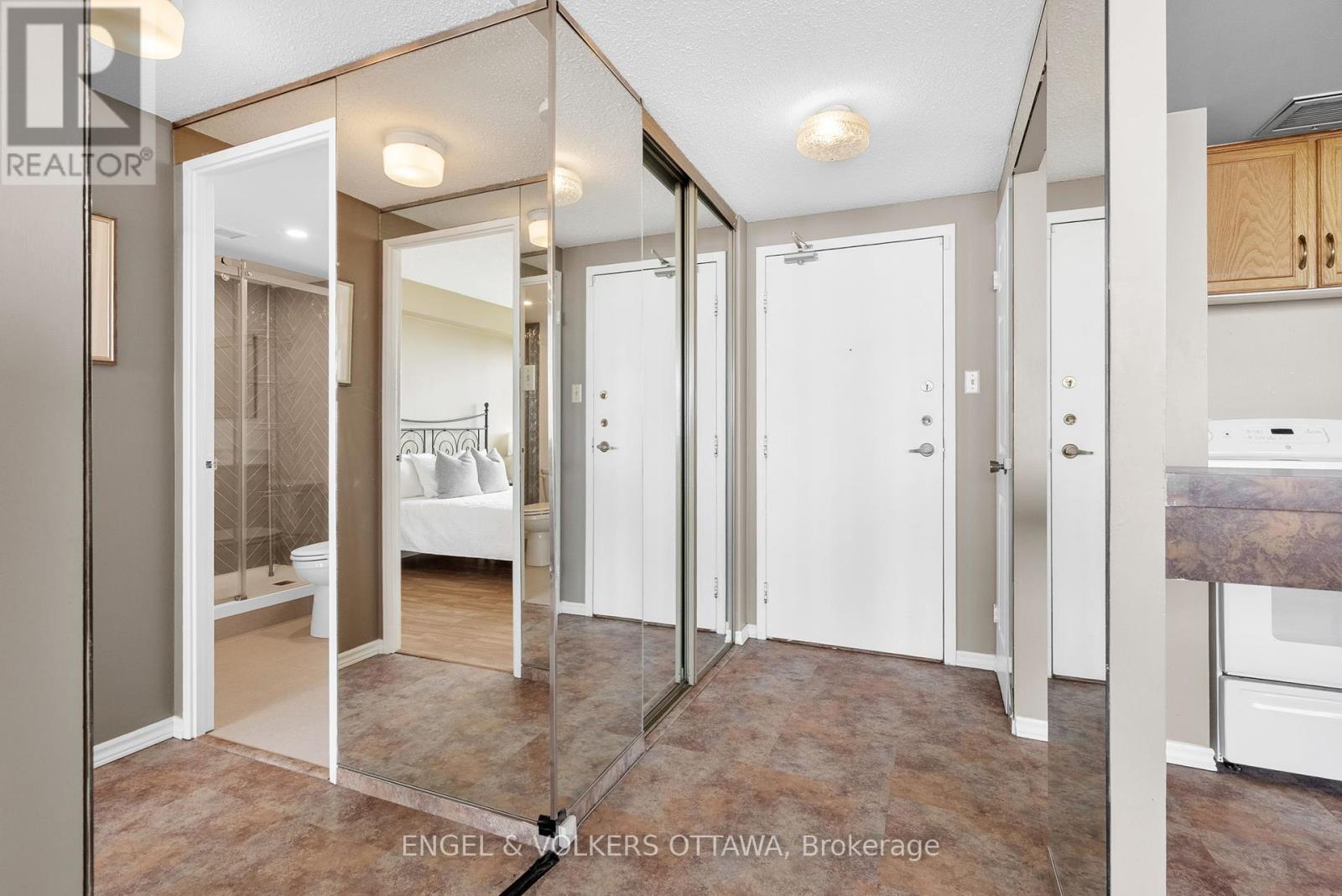 2201 - 530 Laurier Avenue W, Ottawa, Ontario  K1R 7T1 - Photo 8 - X12216518