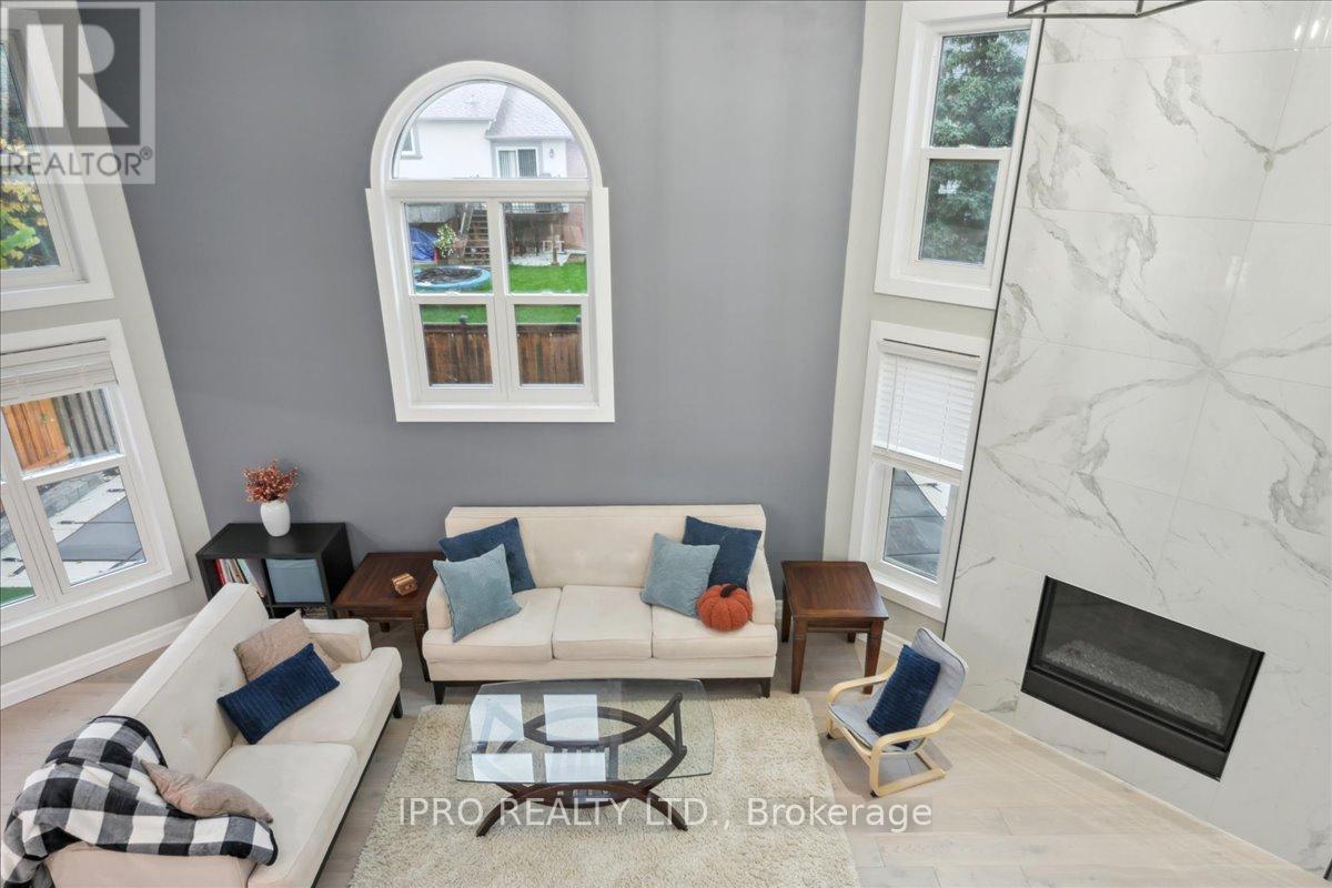 2153 Marc Lane, Burlington, Ontario  L7M 3W6 - Photo 21 - W12215937