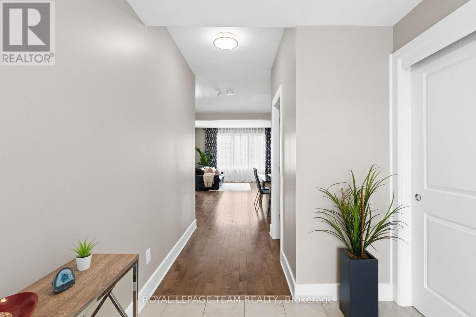 24 Knockaderry Crescent, Ottawa, Ontario  K2J 6H2 - Photo 8 - X12216548
