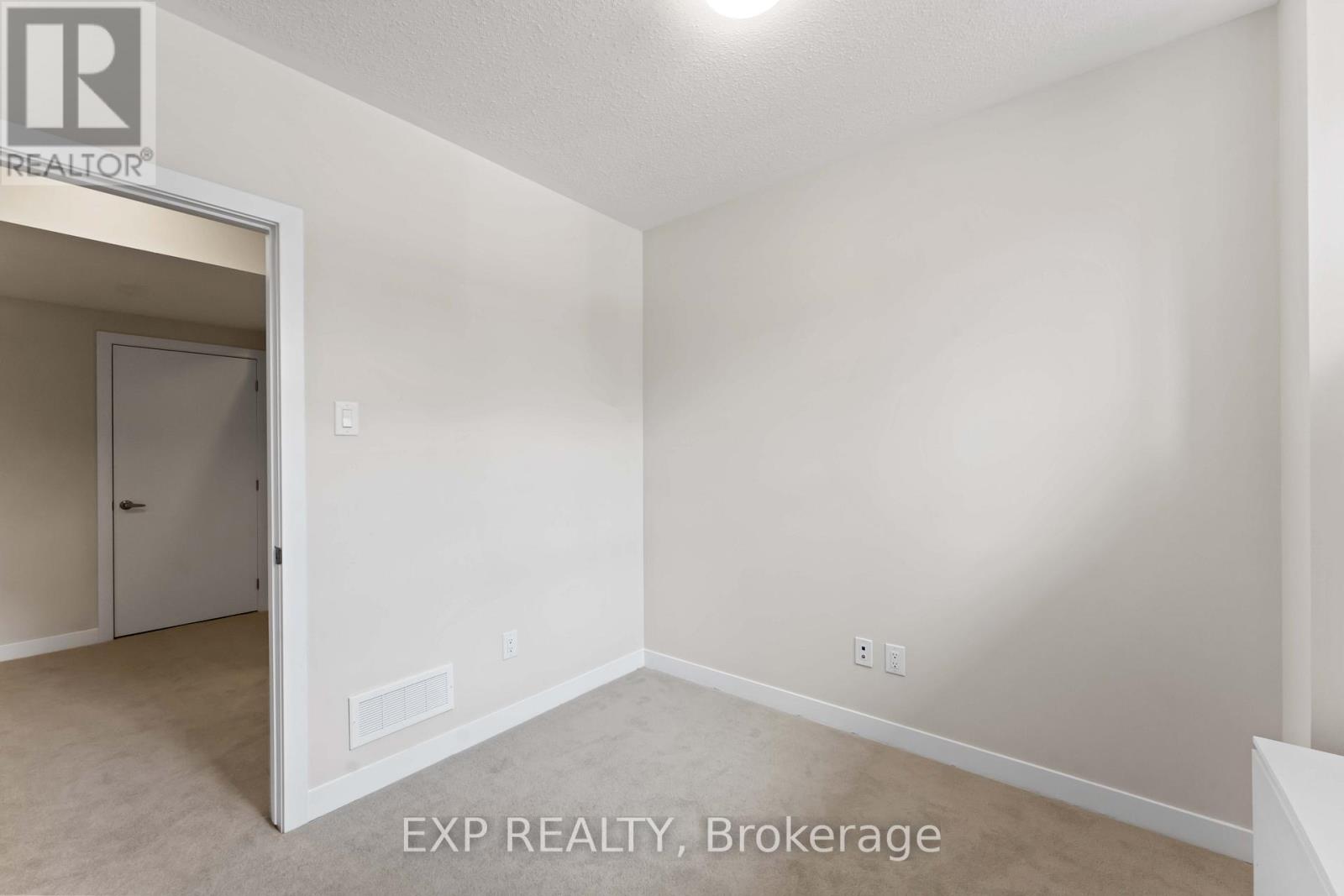 209 Speckled Alder Row, Ottawa, Ontario  K2J 7G8 - Photo 19 - X12216557