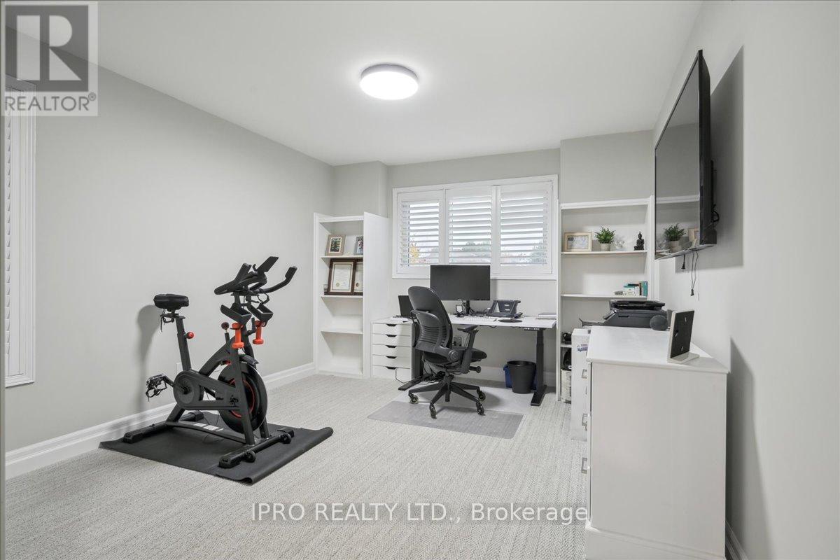 2153 Marc Lane, Burlington, Ontario  L7M 3W6 - Photo 23 - W12215937