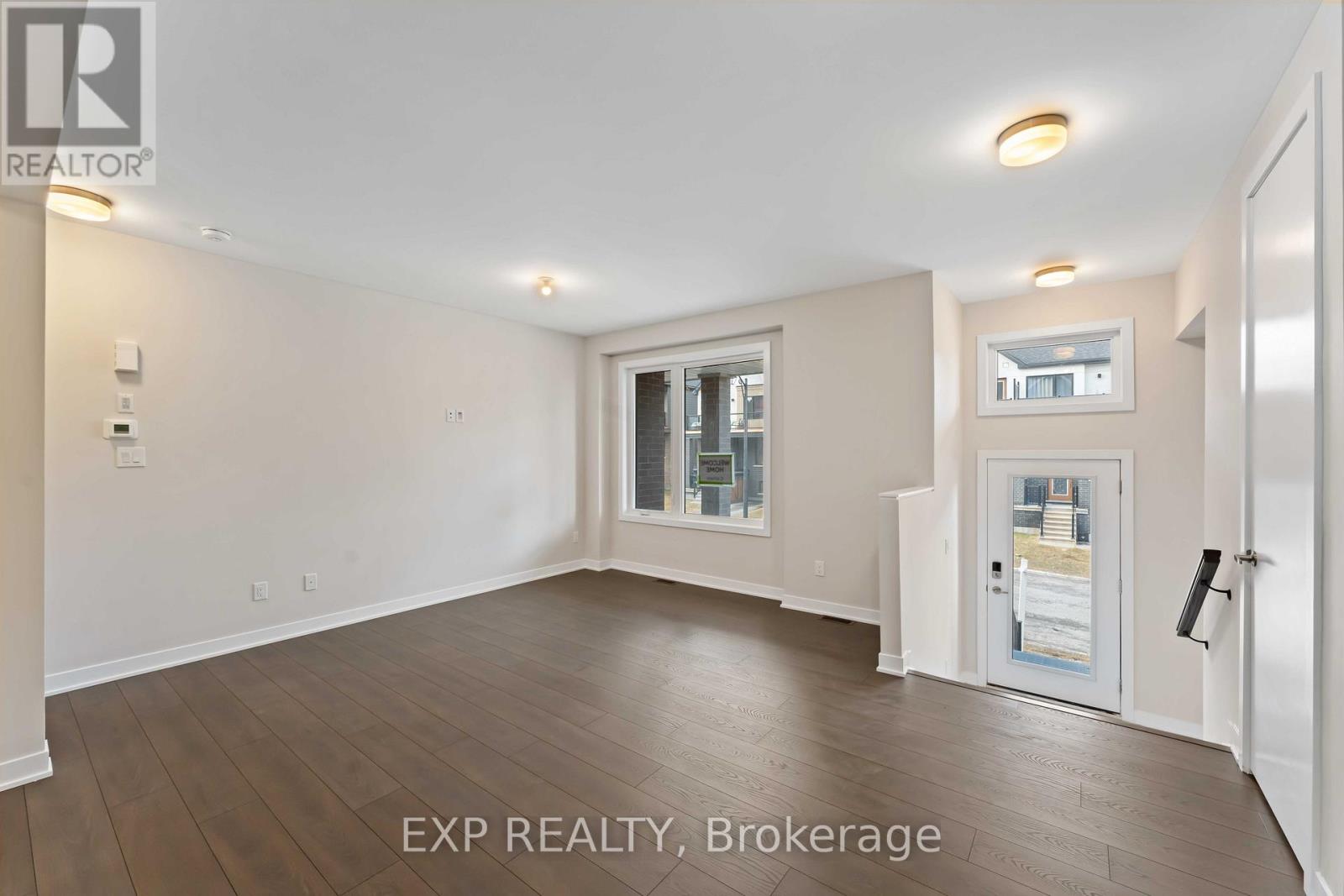 209 Speckled Alder Row, Ottawa, Ontario  K2J 7G8 - Photo 4 - X12216557